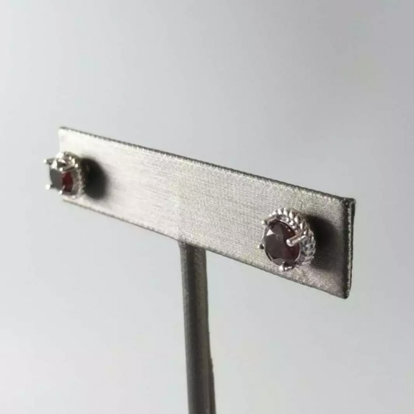 DBJ STERLING SILVER EARRINGS 2 DIAMOND GARNET STUD BUTTERFLY LOCK 2.1 G - Picture 3 of 8